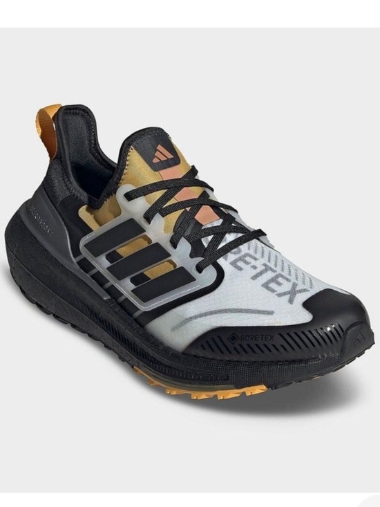 adidas Shoes - ADIDAS UltraBoost Light GORE-TEX Women’s 7 EUC